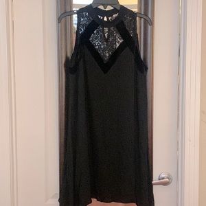 NWT Hem & Thread Black Lace & Velvet Neck Dress